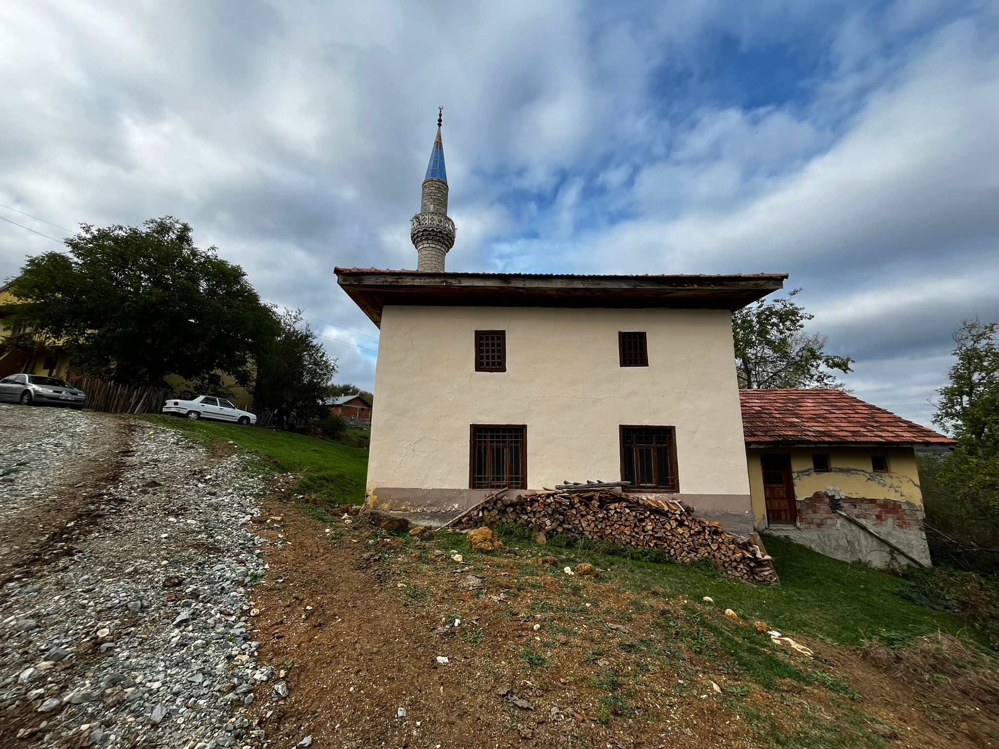 Kemerler Köyü Divan Camii