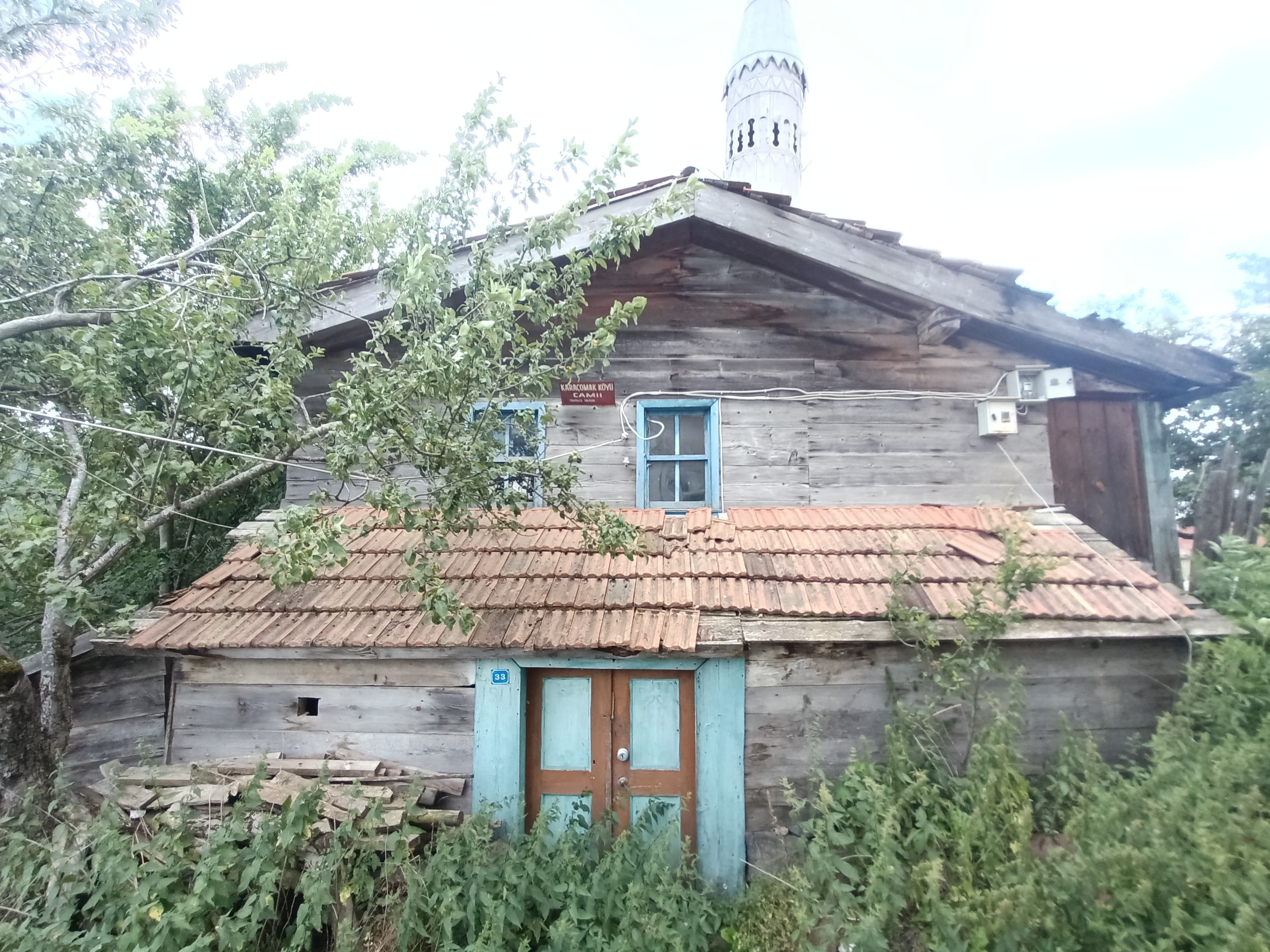 Karaçomak Köyü Camii